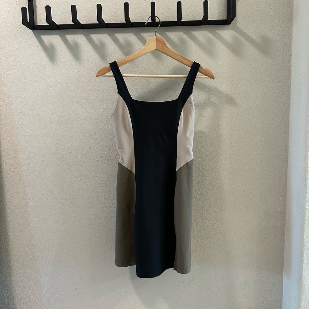Abercrombie & Fitch YPB Colorblock Activewear Mini Dress - Black, Cream, Olive
